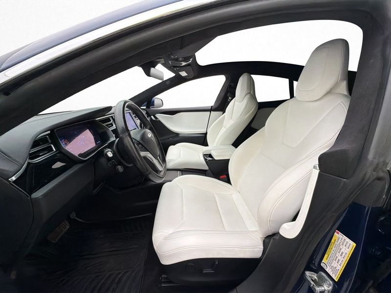 Tesla Model S bild 11