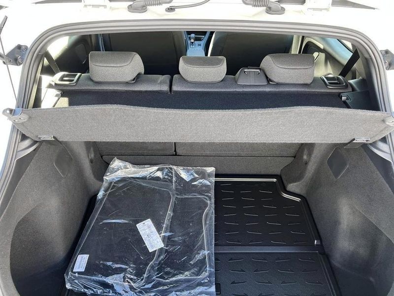 Lexus LBX bild 10