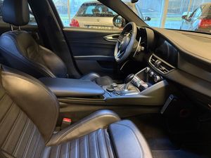 Alfa Romeo Giulia bild 11