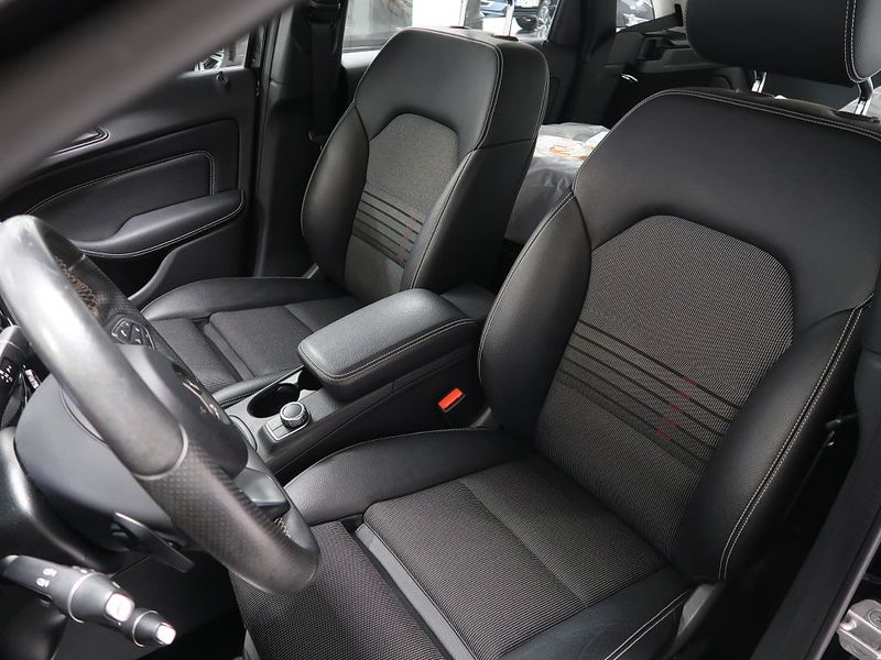 Mercedes B180 bild 15