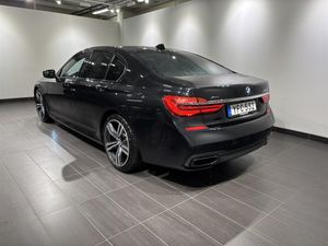 BMW 740 bild 2