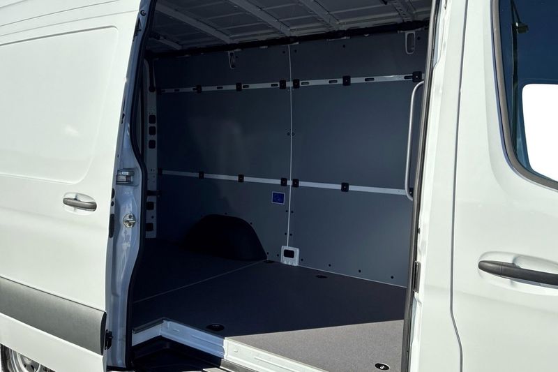 Mercedes e-Sprinter bild 15
