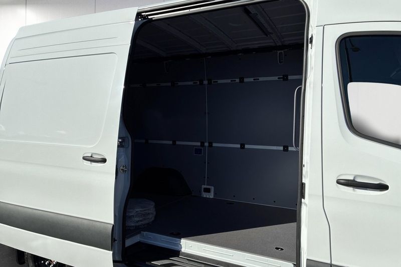 Mercedes e-Sprinter bild 15