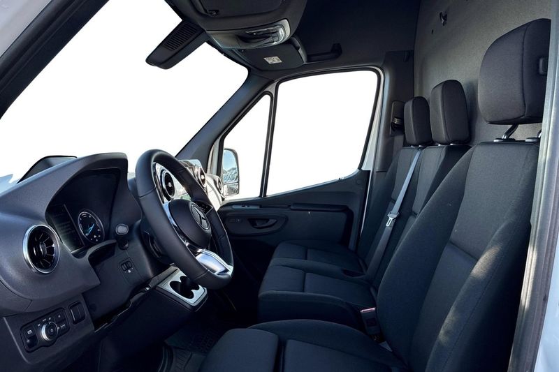Mercedes e-Sprinter bild 9