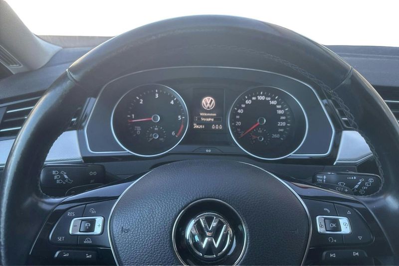 Volkswagen Passat bild 10