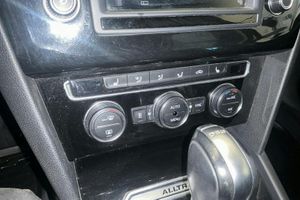 Volkswagen Passat bild 13