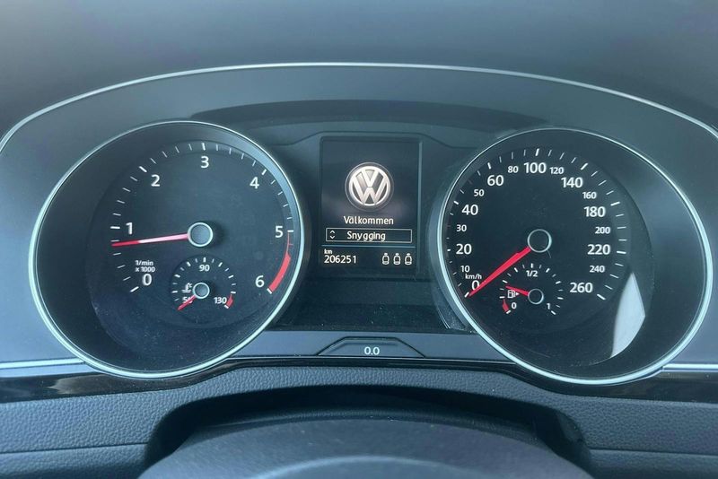 Volkswagen Passat bild 11