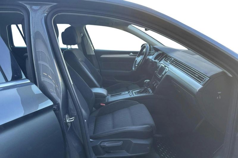 Volkswagen Passat bild 7