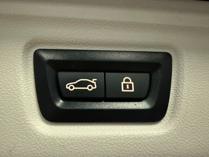 BMW 320 bild 12