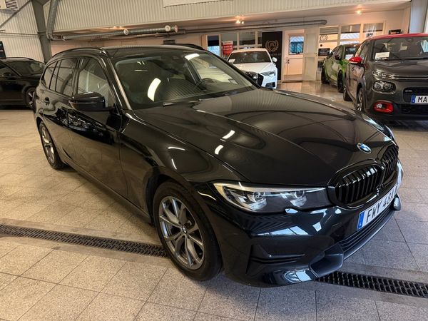 BMW 320 d xDrive Touring Sport line 1 ägare Värmare Navi Keyless - 2022