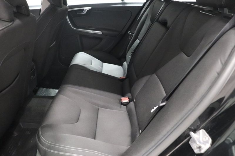 Volvo V60 bild 8