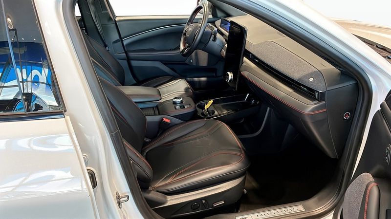 Ford Mustang Mach-E bild 3