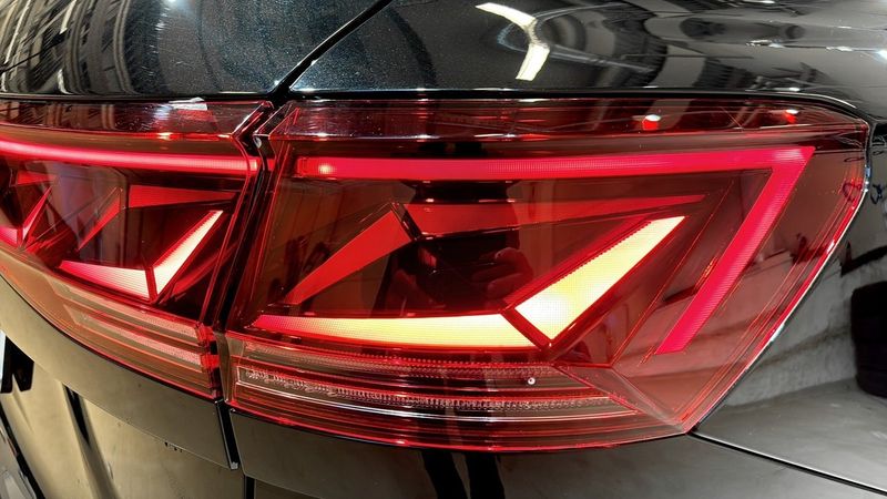 Volkswagen Touareg bild 17
