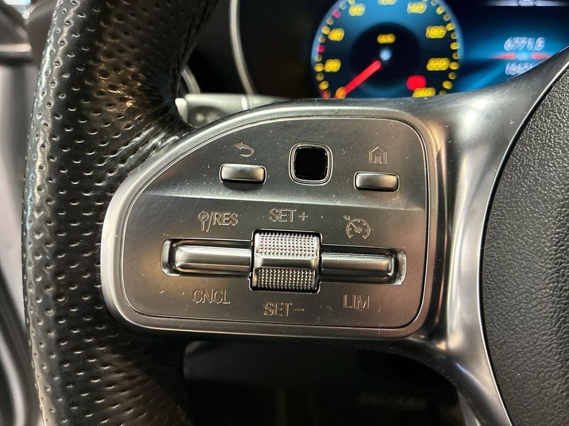 Mercedes GLC220 bild 21