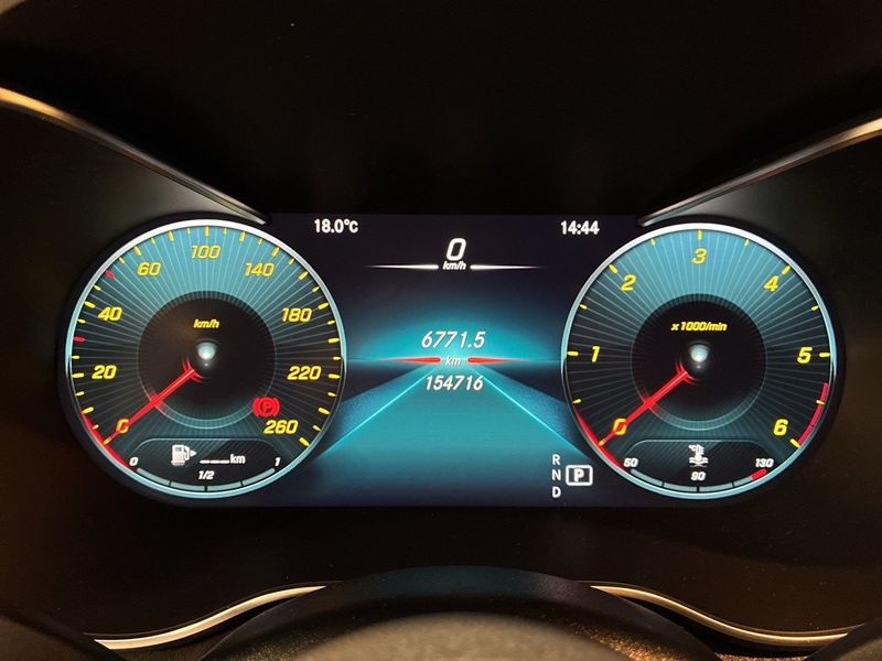 Mercedes GLC220 bild 19
