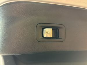 Mercedes GLC220 bild 13