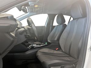 Peugeot e-208 bild 5