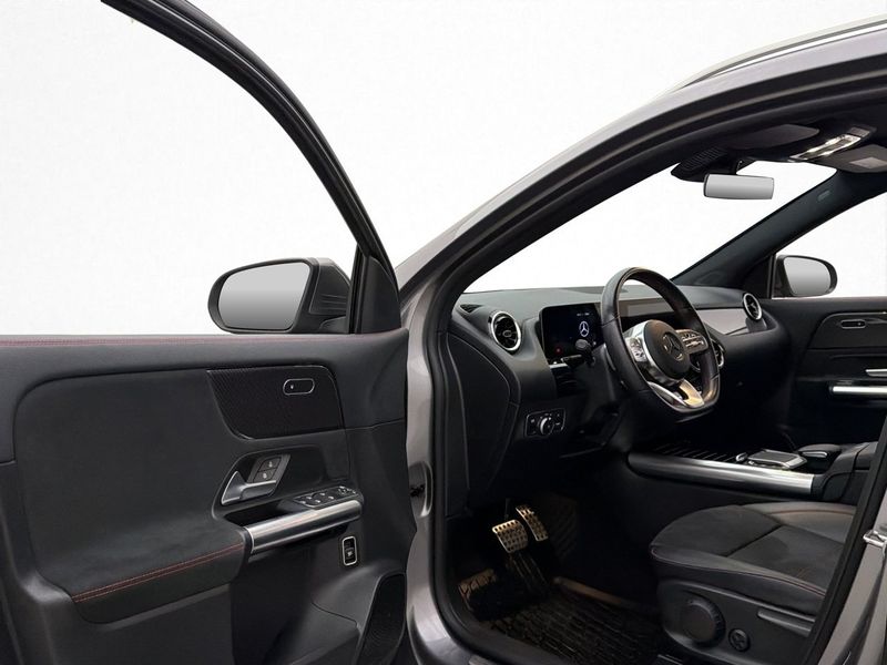 Mercedes GLA200 bild 11