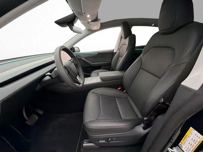 Tesla Model Y bild 12