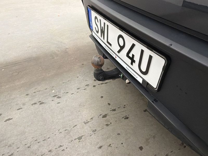 Tesla Model Y bild 10