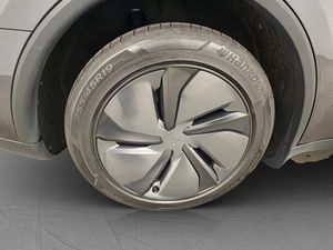 Tesla Model Y bild 34