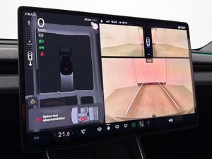 Tesla Model Y bild 18
