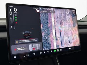 Tesla Model Y bild 19