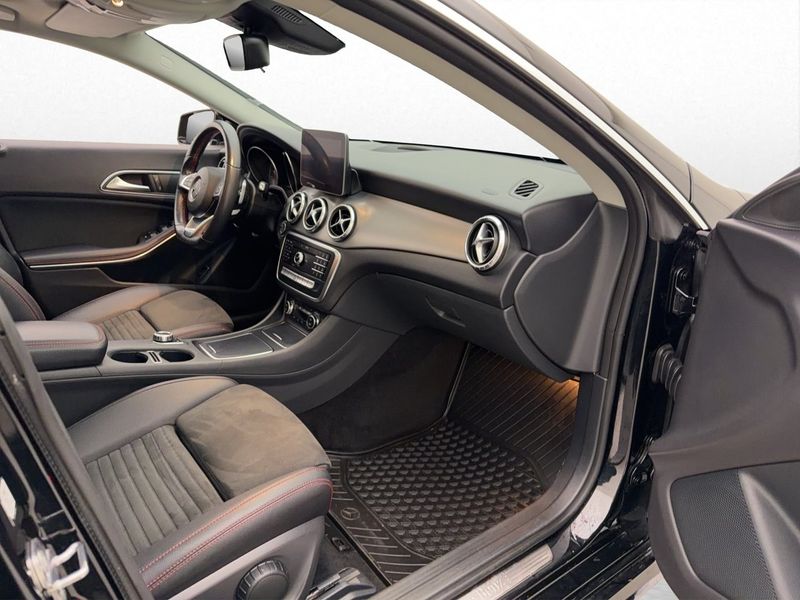 Mercedes CLA180 bild 27