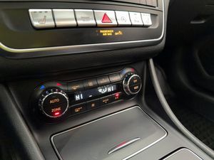 Mercedes CLA180 bild 24