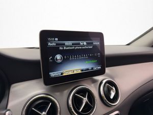 Mercedes CLA180 bild 21