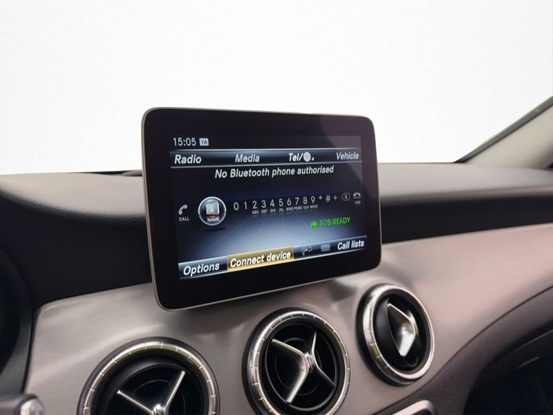 Mercedes CLA180 bild 21