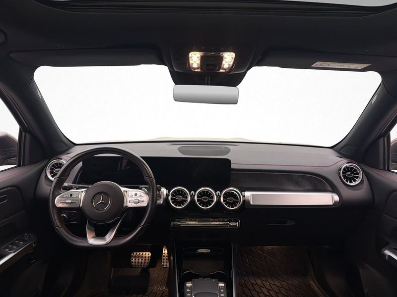 Mercedes EQB300 bild 13
