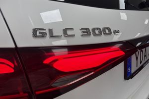 Mercedes GLC300 bild 21