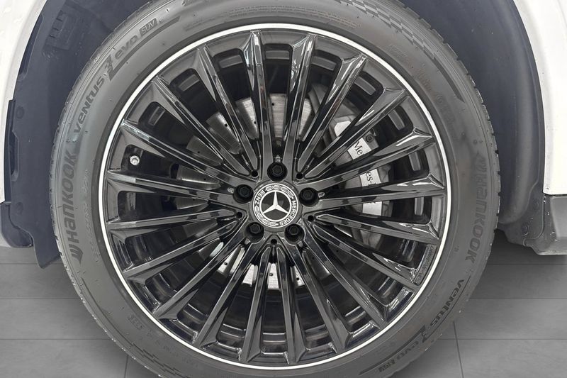 Mercedes GLC300 bild 18