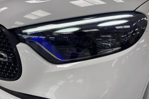 Mercedes GLC300 bild 19