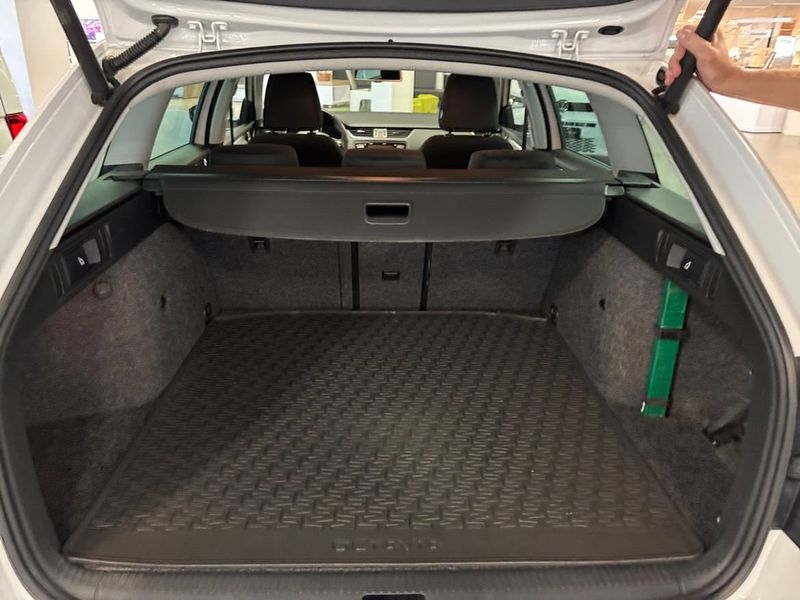 Skoda Octavia bild 12
