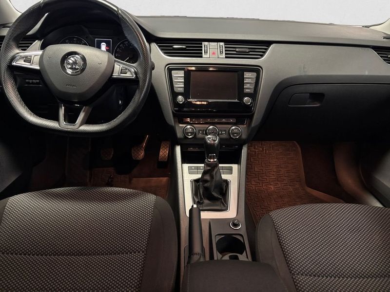 Skoda Octavia bild 9