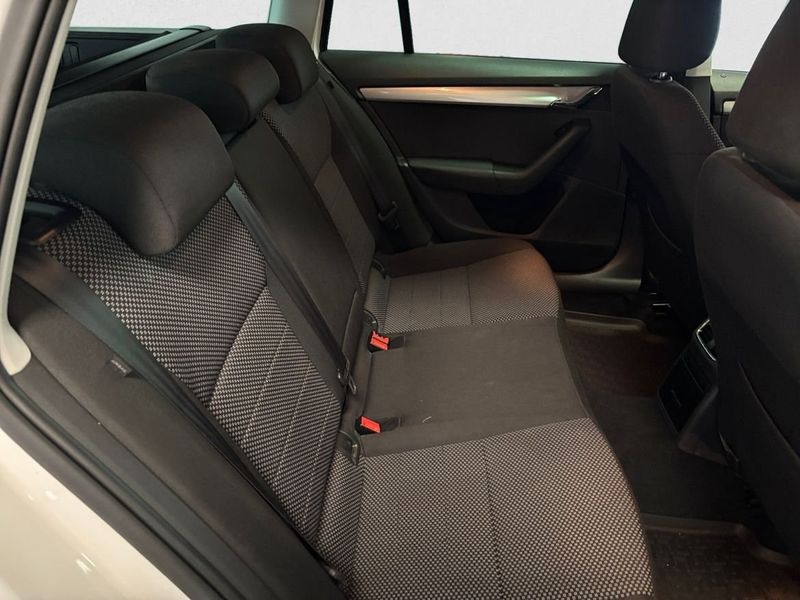 Skoda Octavia bild 11