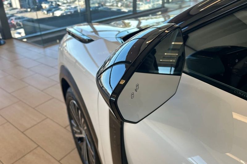 Lynk & Co 08 bild 20