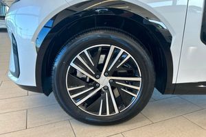 Lynk & Co 08 bild 19