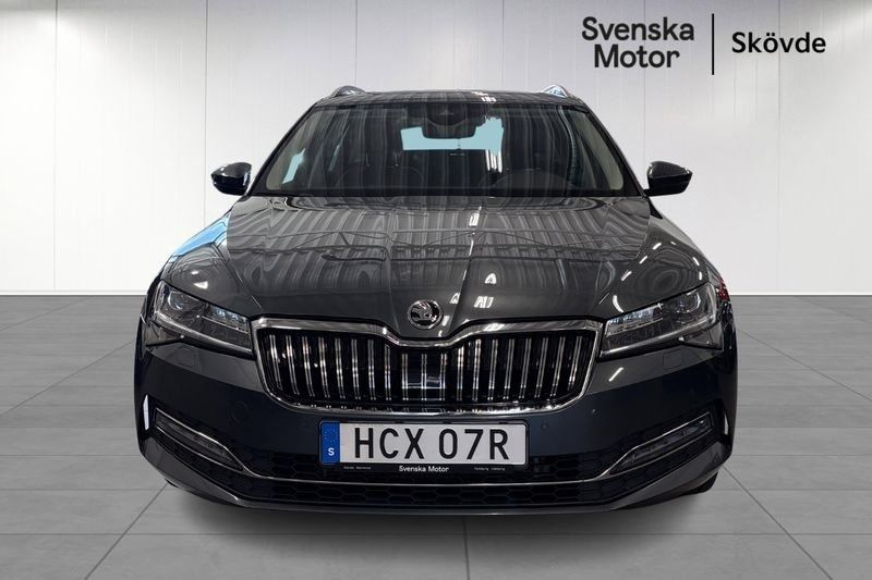 Skoda Superb bild 2