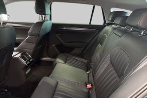 Skoda Superb bild 9