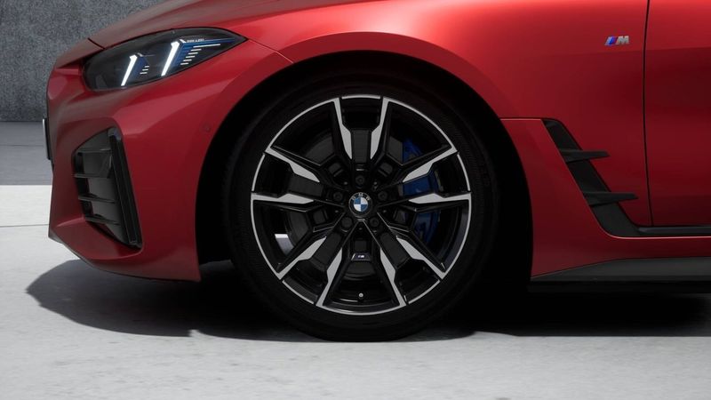 BMW i4 bild 4