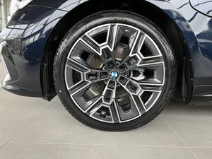 BMW 530 bild 4
