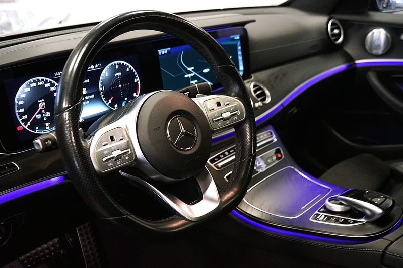 Mercedes E300 bild 12