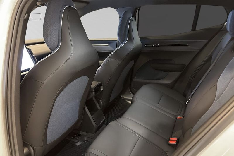 Volvo EX30 bild 8