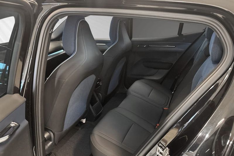 Volvo EX30 bild 8