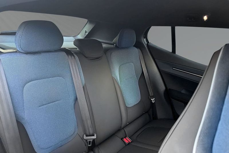 Volvo EX30 bild 11