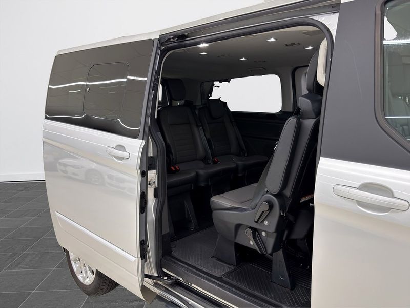 Ford Tourneo Custom bild 16