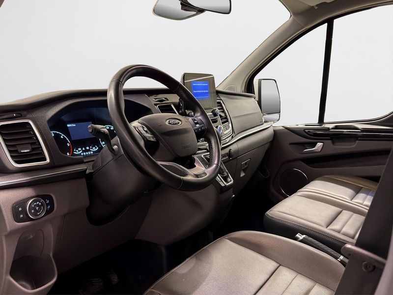 Ford Tourneo Custom bild 8